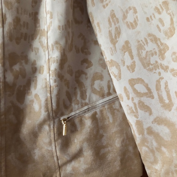 Jacket - Picture 2 of 4